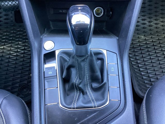 Used Car 2022 Volkswagen Taos  1.5t Se For Sale Under $20,000 In San Antonio, Texas