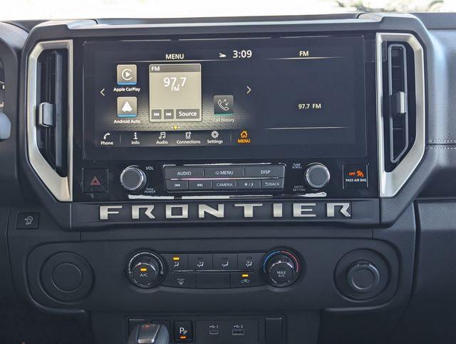 2025 Nissan Frontier SV photo