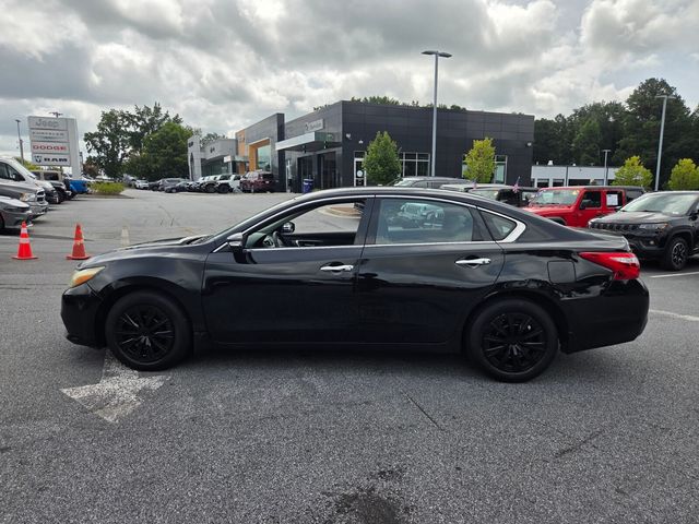 Used 2017 Nissan Altima Sedan