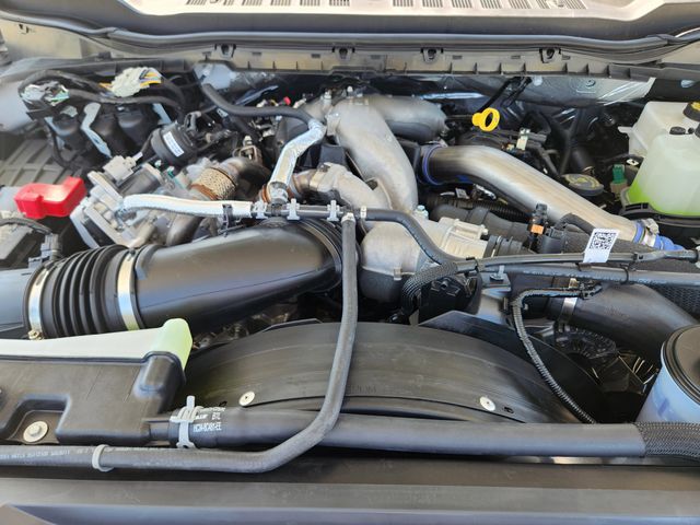 2025 Oxford White Ford Super Duty F-350 DRW XL 4X4 Truck