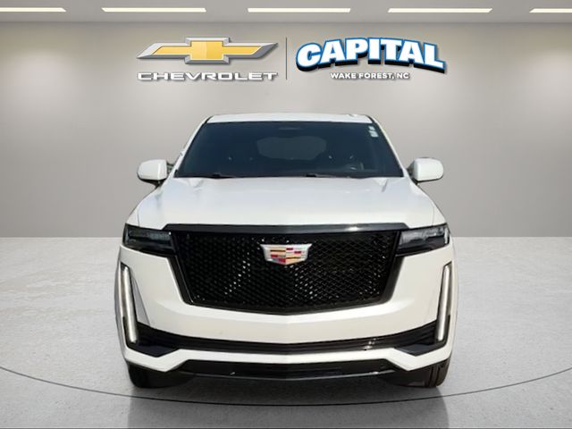 Used 2022 White Cadillac Sport image 8