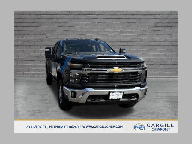 Black 2026 Chevrolet Silverado 2500HD Pickup Truck Four-Wheel Drive Automatic