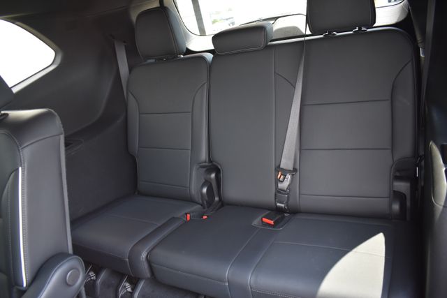 Used 2025 Buick Enclave SUV