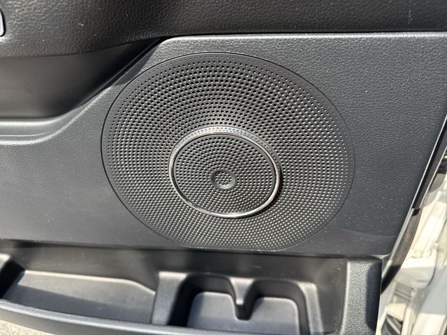 Used 2020 White Ford XLT image 27