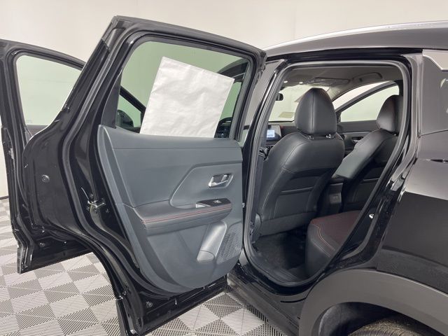 2025 Super Black Nissan Kicks SR FWD SUV
