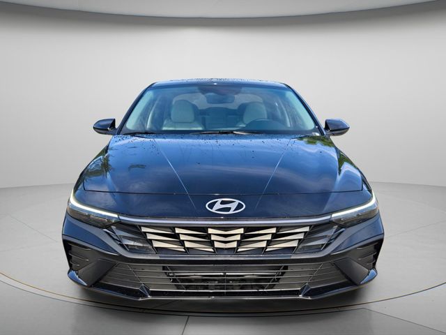 2026 Hyundai Elantra - $24,287