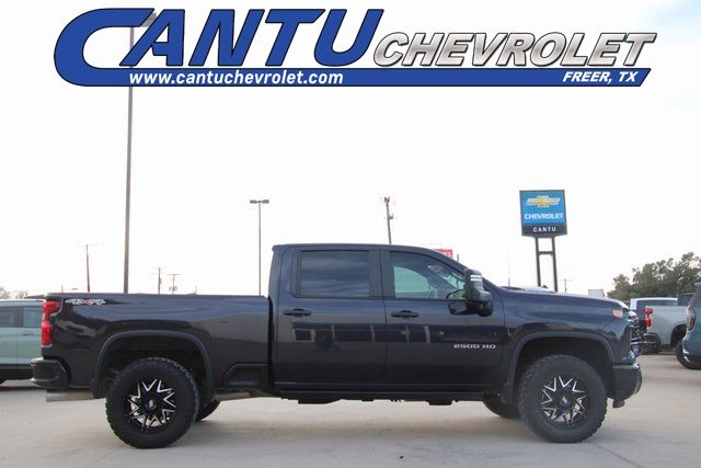 2024 Chevrolet Silverado 2500HD Custom Crew Cab 4WD