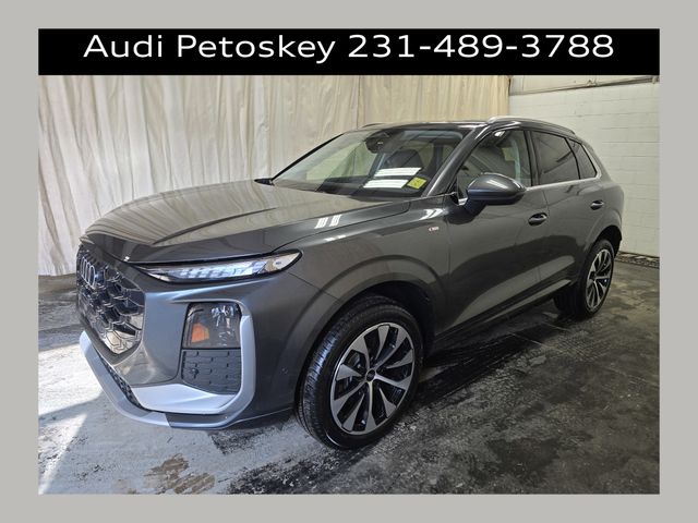 Daytona Gray Pearl Effect 2026 Audi Q3 quattro S Line TFSI SUV / Crossover All-Wheel Drive 7-Speed Automatic