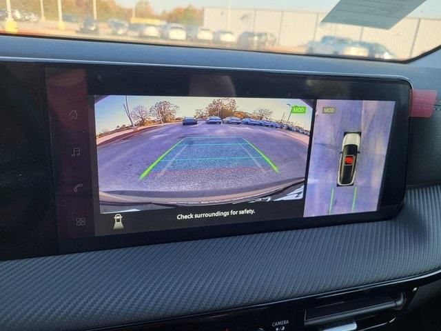 New 2026 Brown Nissan SR image 18