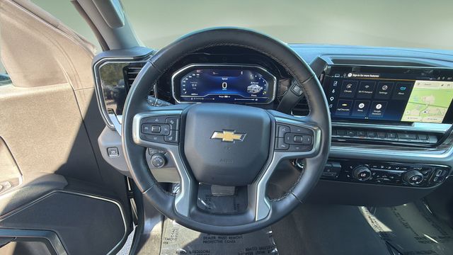 Used 2025 Gray Chevrolet LT image 12