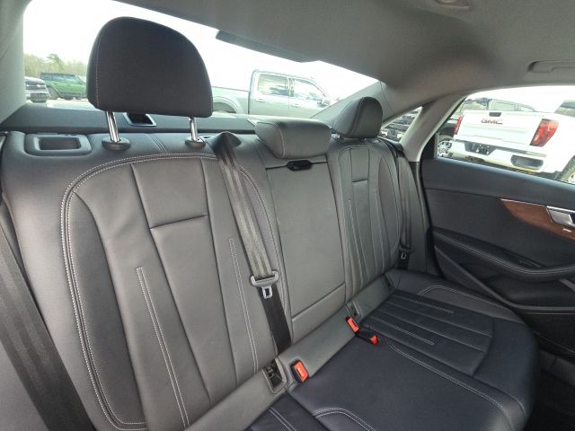 2022 Audi A4 40 Premium Plus:B02144
