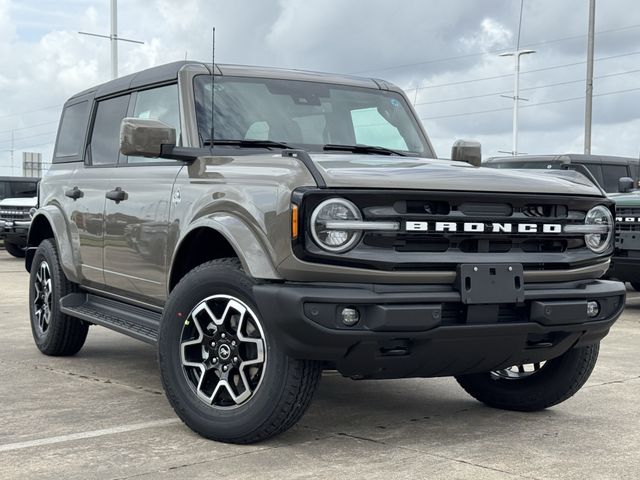 New 2026 Gray Ford Outer Banks image 2