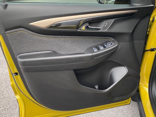 used 2025 Chevrolet TrailBlazer car, priced at $28,462