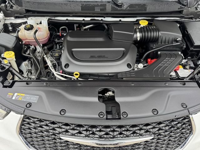2024 Chrysler Pacifica Touring L White at Community Honda