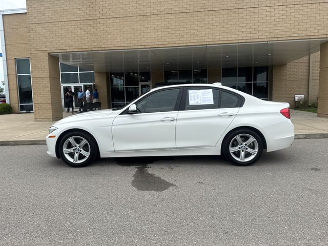 Alpine White 2013 BMW 3 Series 328i Sedan RWD Sedan Rear-Wheel Drive 8-Speed Automatic