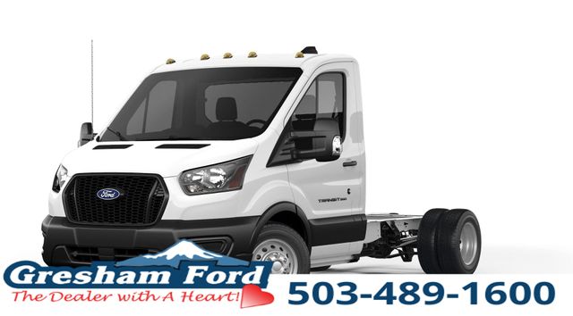 Oxford White 2026 Ford Transit Chassis 350 HD 9950 GVWR 138 DRW RWD Van Rear-Wheel Drive