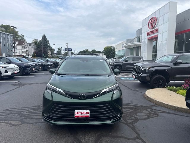 New 2026 Toyota Sienna Van