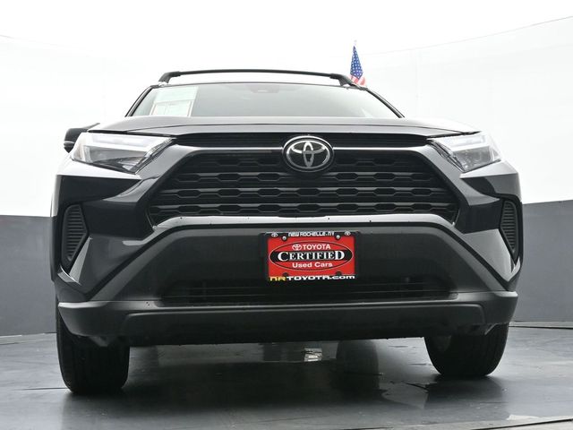 2022 Toyota RAV4 XLE 43