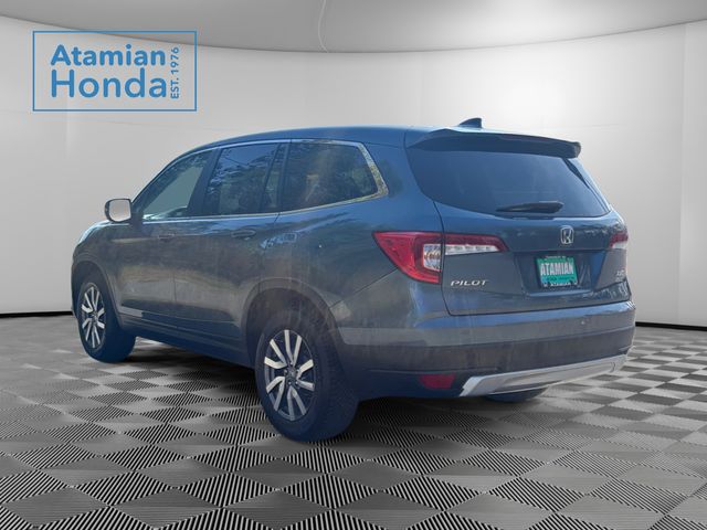 View vehicle photo 3