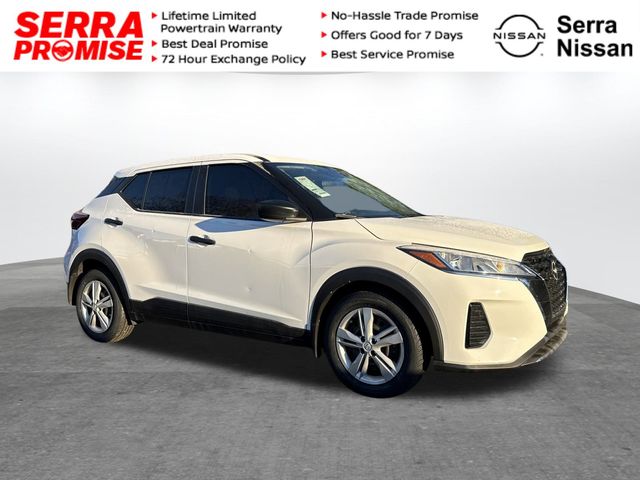 White (Fresh Powder) 2022 Nissan Kicks S FWD SUV / Crossover Front-Wheel Drive Continuously Variable Transmission