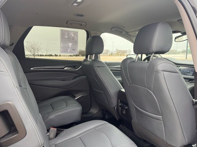 2021 Buick Enclave AWD Essence