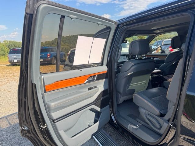 Used 2022 Black Jeep Series III image 14