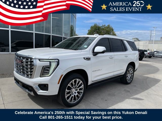 White Frost Tricoat 2025 GMC Yukon SUV / Crossover Four-Wheel Drive 