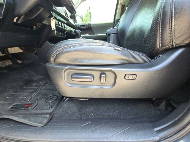 2020 Toyota Tacoma SR5:168493A
