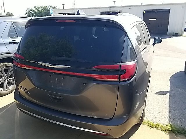 Used 2022 Chrysler Pacifica Van