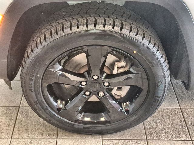 Used 2023 Jeep Grand Cherokee L SUV