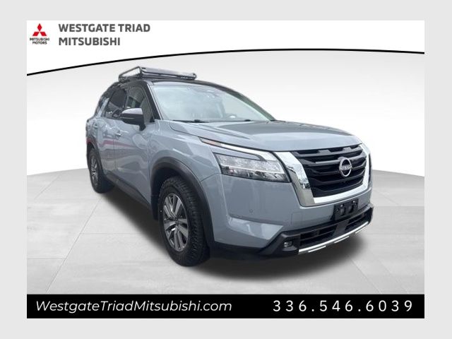 2022 Nissan Pathfinder SL 4WD