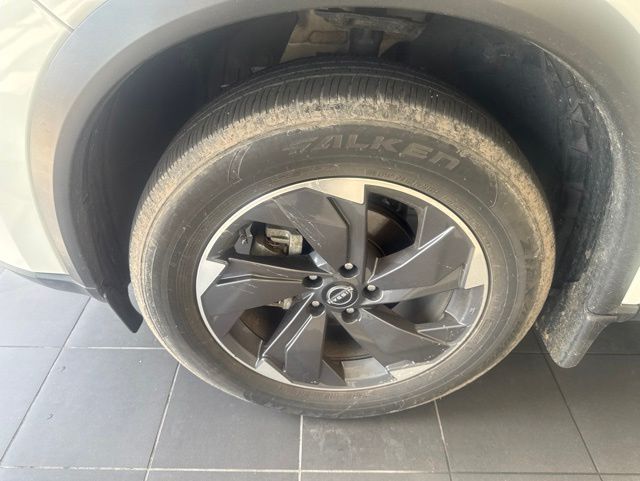 2024 Nissan Rogue SV White at Central Houston Nissan