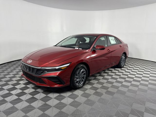 New 2025 Hyundai Elantra Hybrid For Sale in Indianapolis, IN