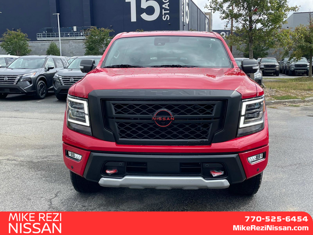 2024 Nissan Titan PRO-4X 6