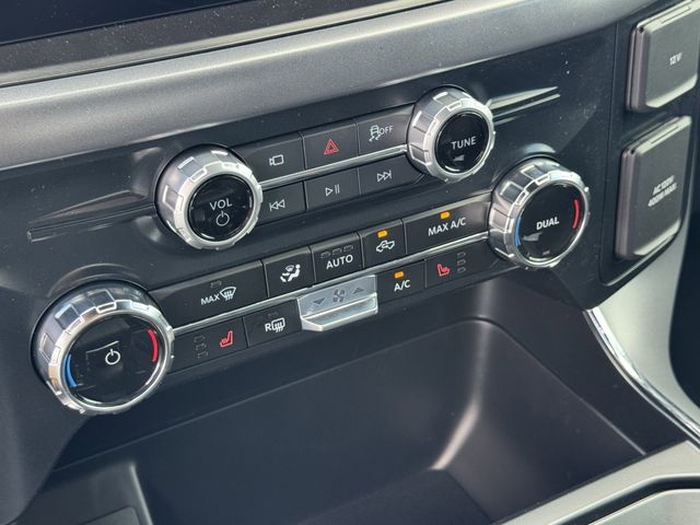 New 2026 Blue Ford XLT image 18