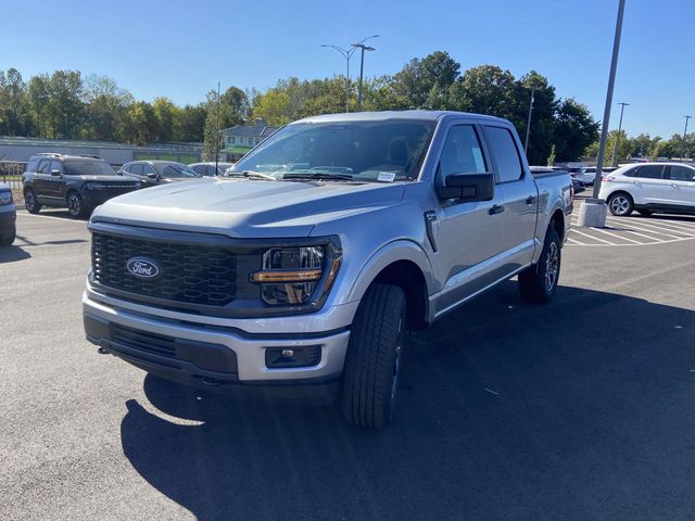 2024 Ford F-150 STX 8