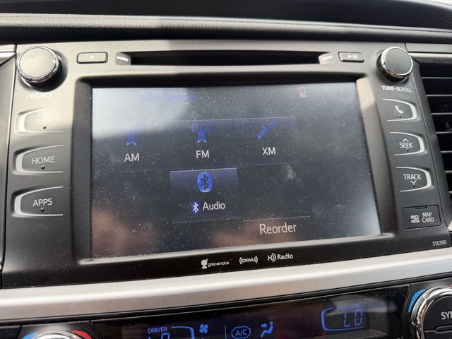 2019 Toyota Highlander XLE Silver at Toyota of Victoria