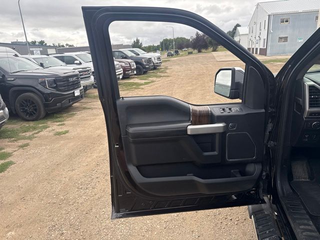 2018 Black Ford F-150 Lariat 4X4 Truck