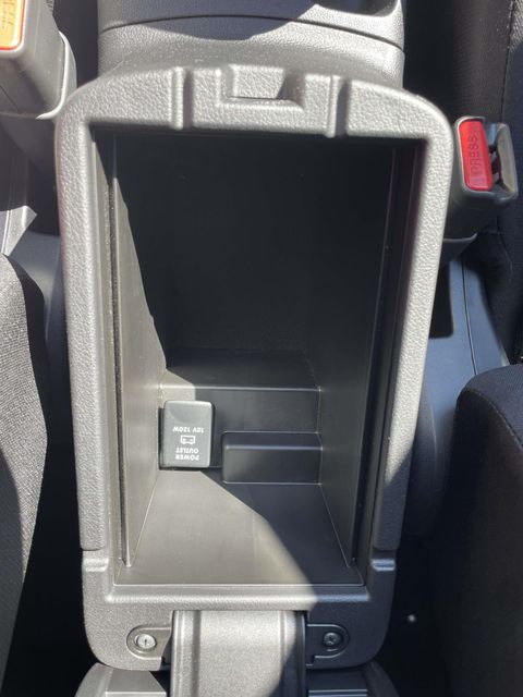 Certified Used 2024  Mitsubishi 2.0 LE image 38