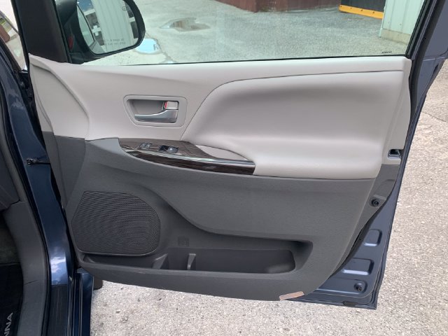 Used 2016 Toyota Sienna Van