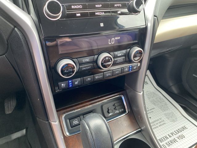 2020 Subaru Ascent Touring photo
