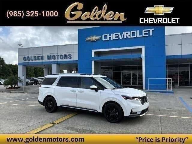 Snow White Pearl 2023 Kia Carnival Minivan Front-Wheel Drive 8-Speed Automatic