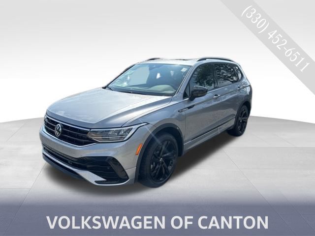 2024 Volkswagen Tiguan 2.0T SE R-Line Black photo
