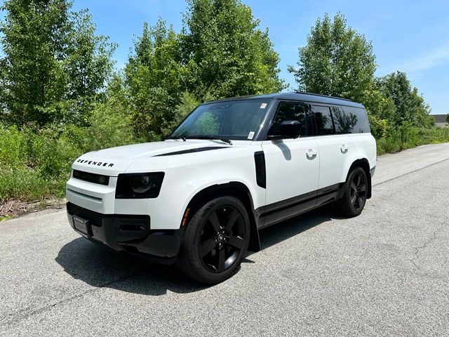 2024 Land Rover Defender 130 P400 X-Dynamic SE AWD