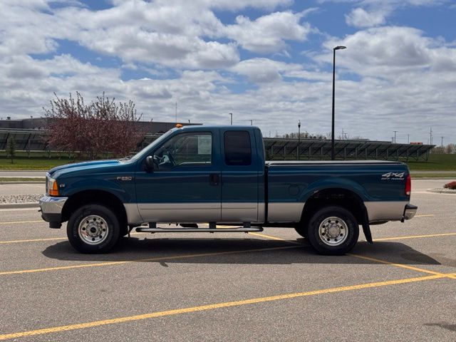 2001 Ford F-250 Super Duty XLT