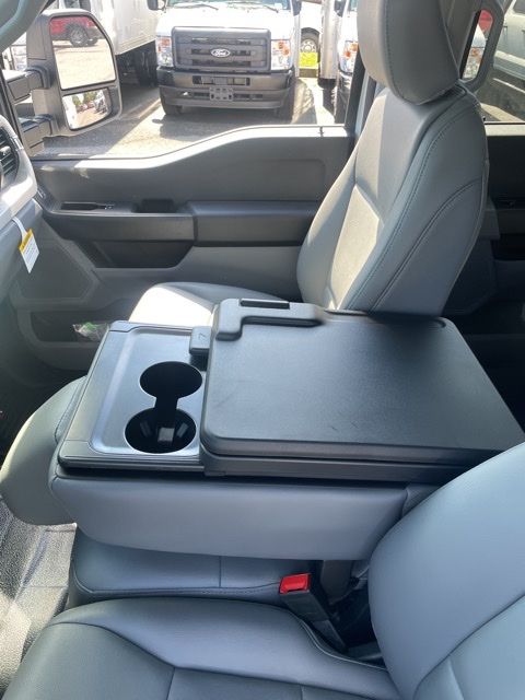 2025 Ford F-550 Super Duty 