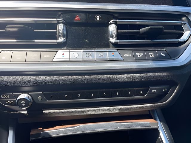 2019 BMW 3 Series 330i - Photo 21
