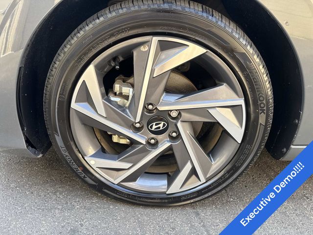 2025 Hyundai Elantra Hybrid