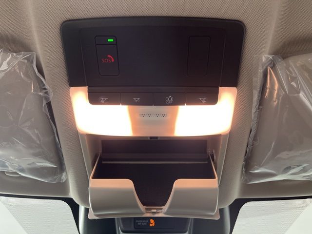 2025 Everest White Pearl Nissan Rogue SL FWD SUV