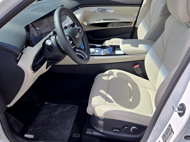 2027 Genesis Gv70
